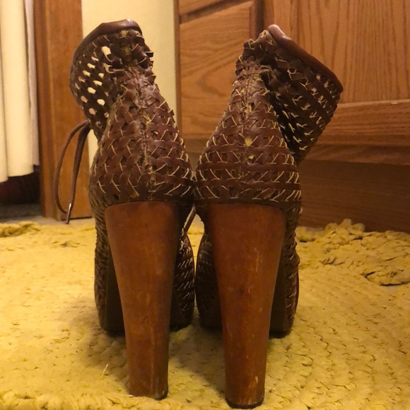 Jeffrey Campbell x Urban Outfitters Lita Platform Heels - Picture 4 of 4